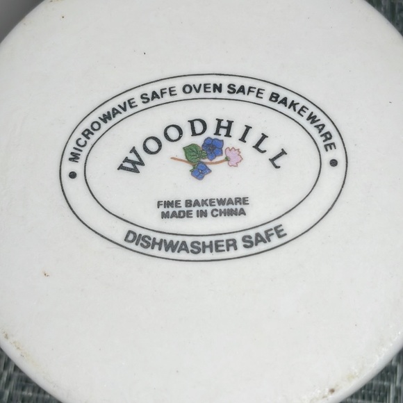 #72 Two Cute Flower Bakeware Dishes - Picture 4 of 15